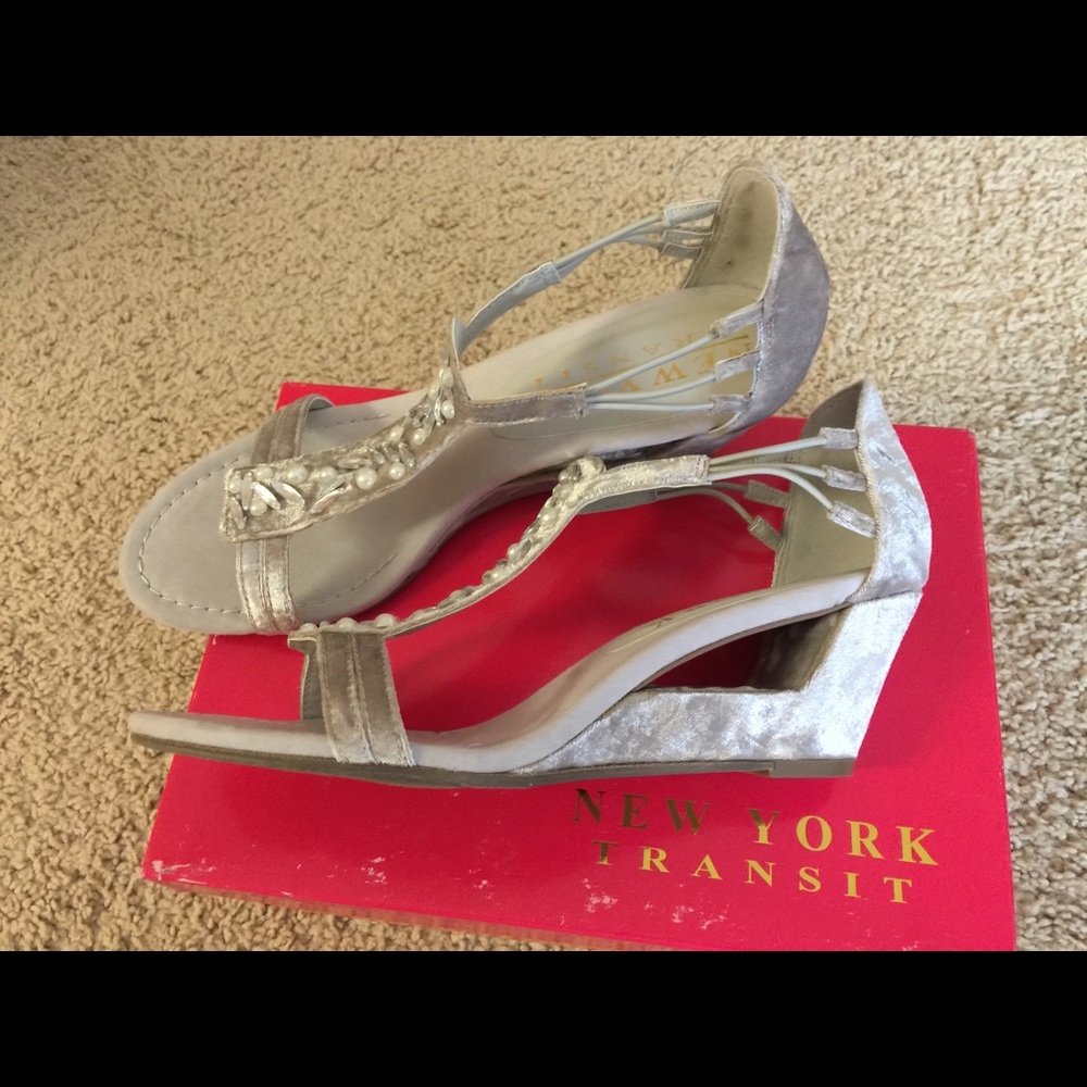 New York Transit Silver Velour Glitter Embellishments Sandals 8.5